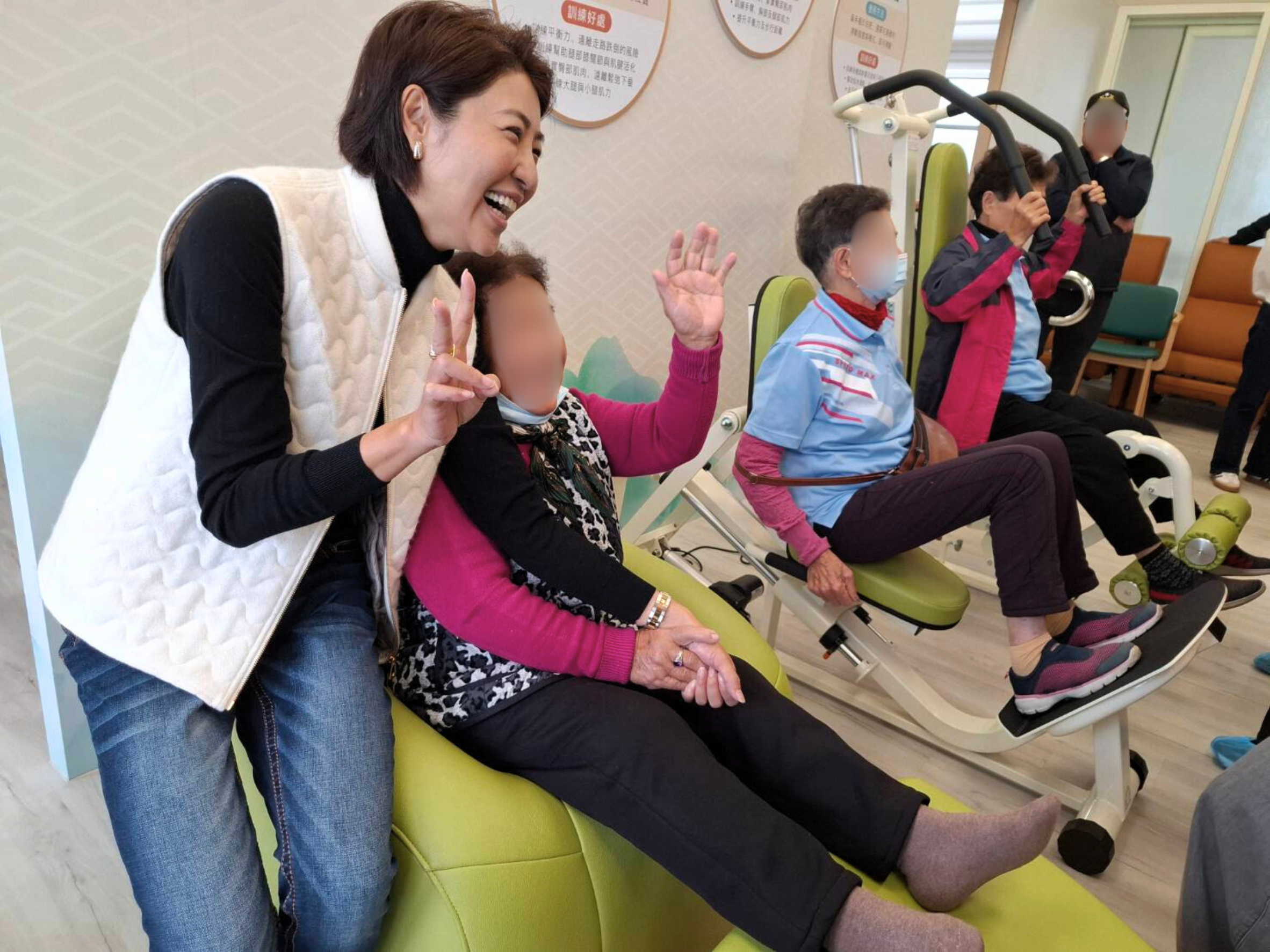 南投竹山竹秀苑日照中心落成啟用剪綵儀式